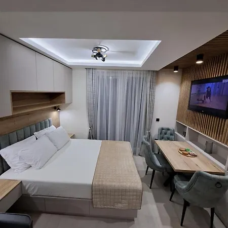 Lux Dunja Cardaci - * Kopaonik