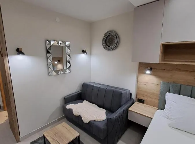 Lux Dunja Cardaci - דירה קופאוניק