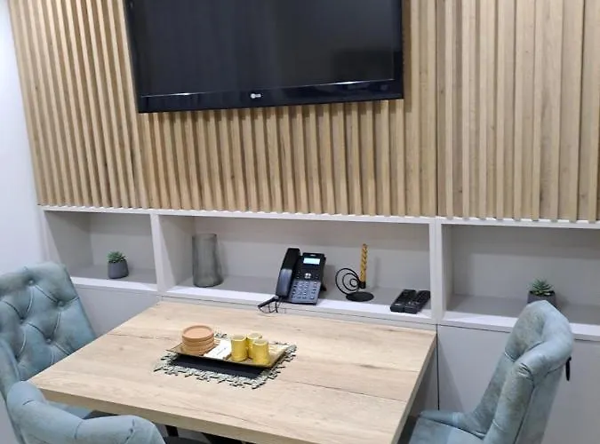 Lux Dunja Cardaci - * קופאוניק