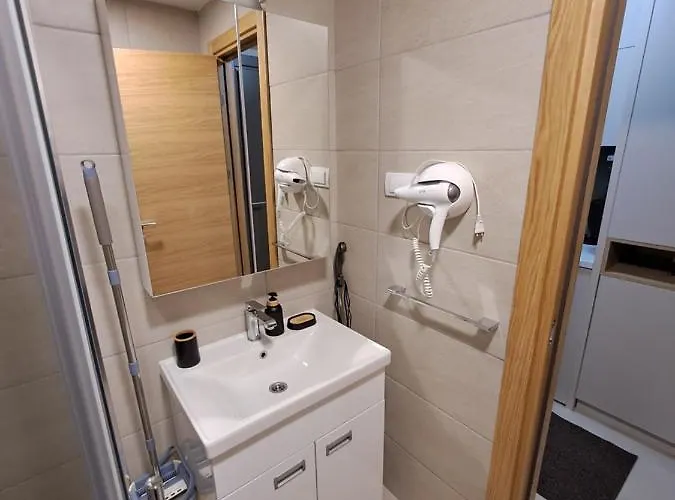 Lux Dunja Cardaci - קופאוניק